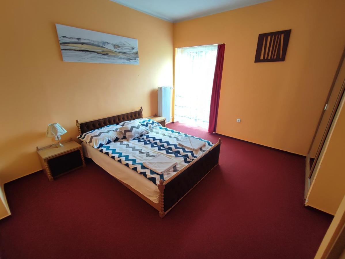 Hotel Beke Sziget Komló Buitenkant foto