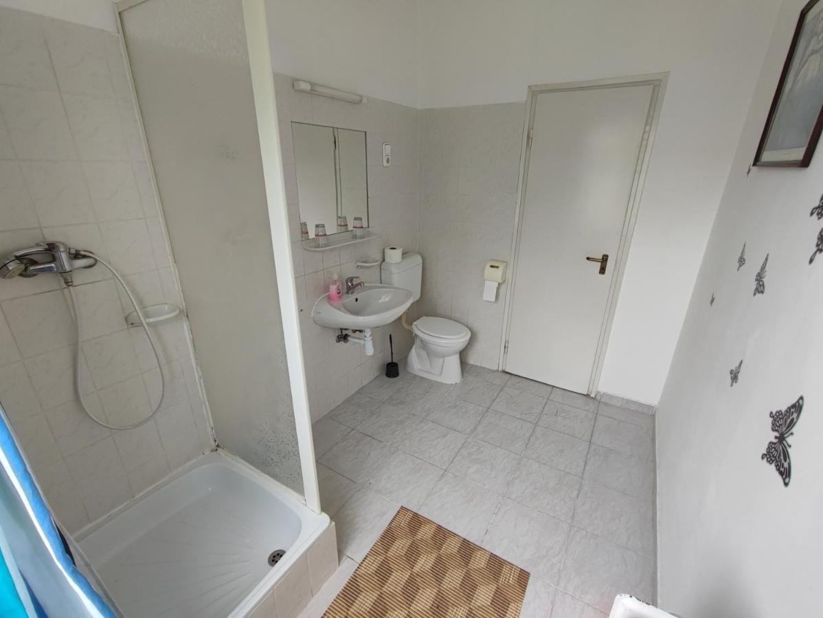 Hotel Beke Sziget Komló Buitenkant foto