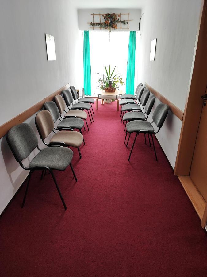 Hotel Beke Sziget Komló Buitenkant foto